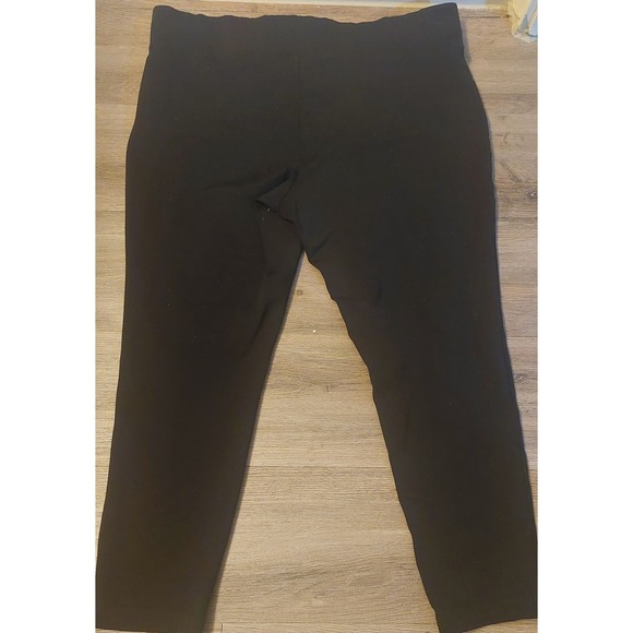 Torrid 2 Xtra Large Slim Fix Collection Black Crop Leggings - Picture 3 of 7